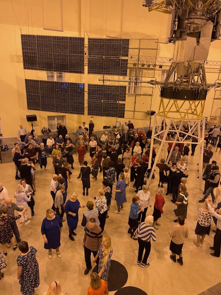 Танец, радость, общение — именно так прошла новая встреча в рамках проекта «Городские танцевальные веранды»!