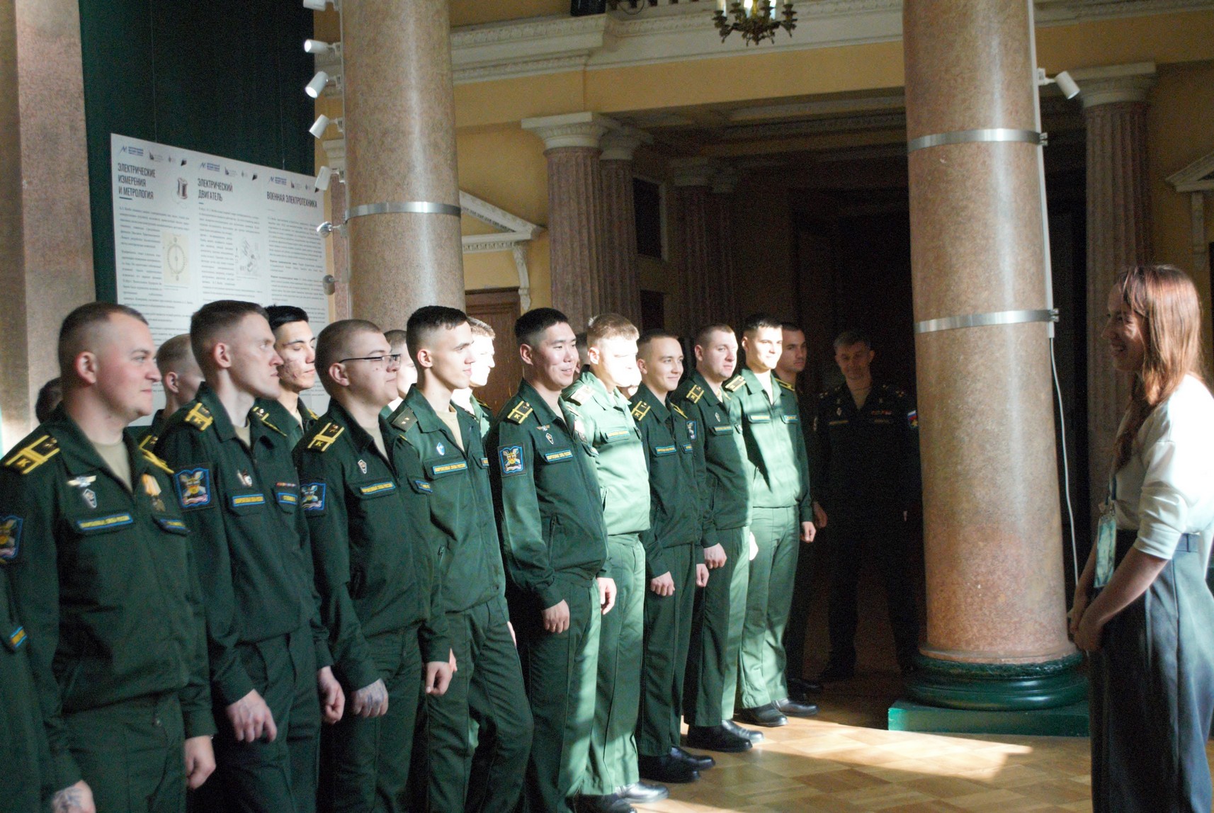 Курсанты Военно-космической академии имени А.Ф. Можайского посетили выставку «Во благо России»